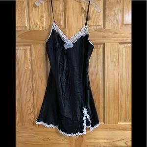VS Lace Trimmed Slip/Nightie